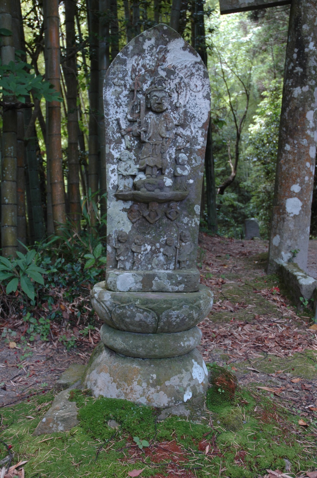 白鳥神社の庚申像