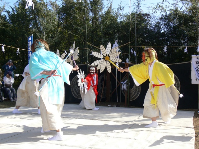 蓬原熊野神社の神舞