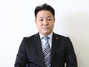 青山浩二議員の顔写真