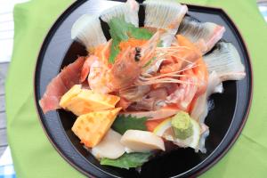 ボルべリアダグリの海鮮丼を上から撮影