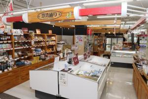 港湾通りの店舗画像
